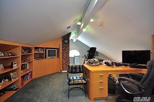207 Everit Ave Hewlett Harbor Hewlett Harbor NY 11557