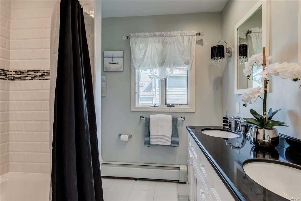 41 Club Dr Massapequa Massapequa NY 11758