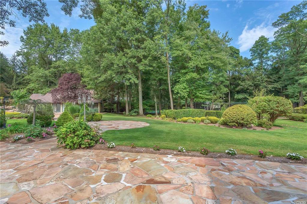 12 Copperfield Ln Old Brookville Old Brookville NY 11545