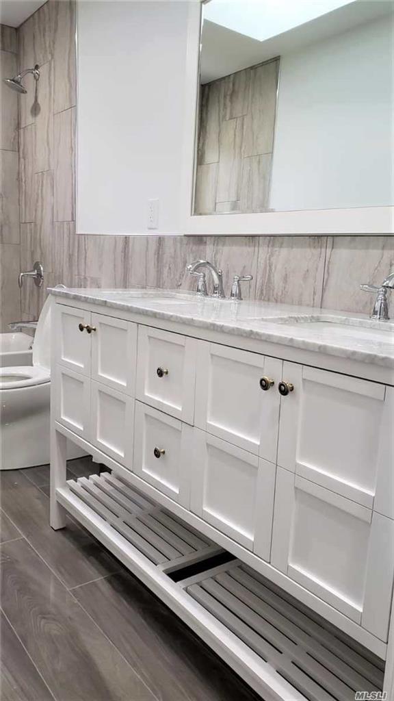 42 Butterfly Dr Hauppauge Hauppauge NY 11788