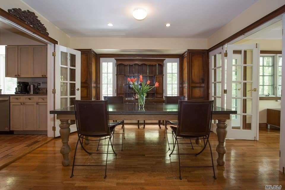 23 Glendale Dr Oyster Bay Cove Oyster Bay Cove NY 11771