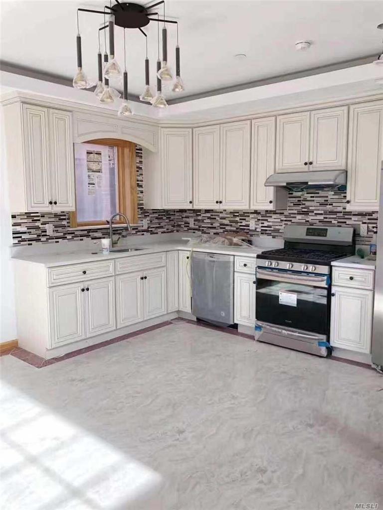 149-62 Cherry Ave Flushing Flushing NY 11355
