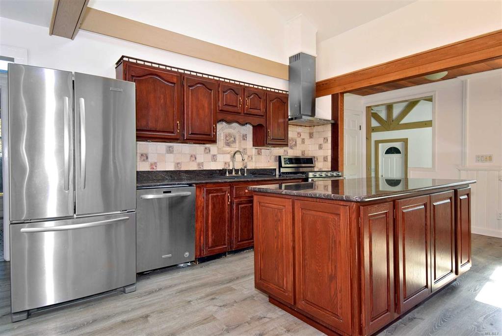 226 Dix Hills Rd Dix Hills Dix Hills NY 11746