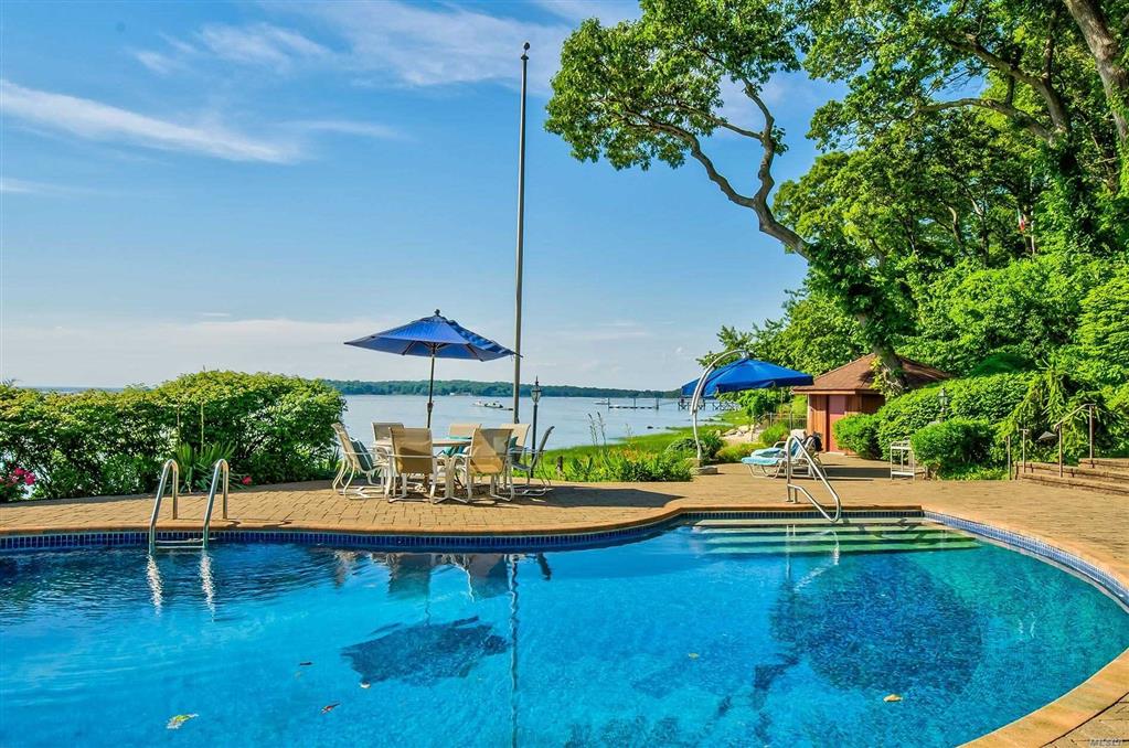 243 Little Neck Rd Centerport Centerport NY 11721