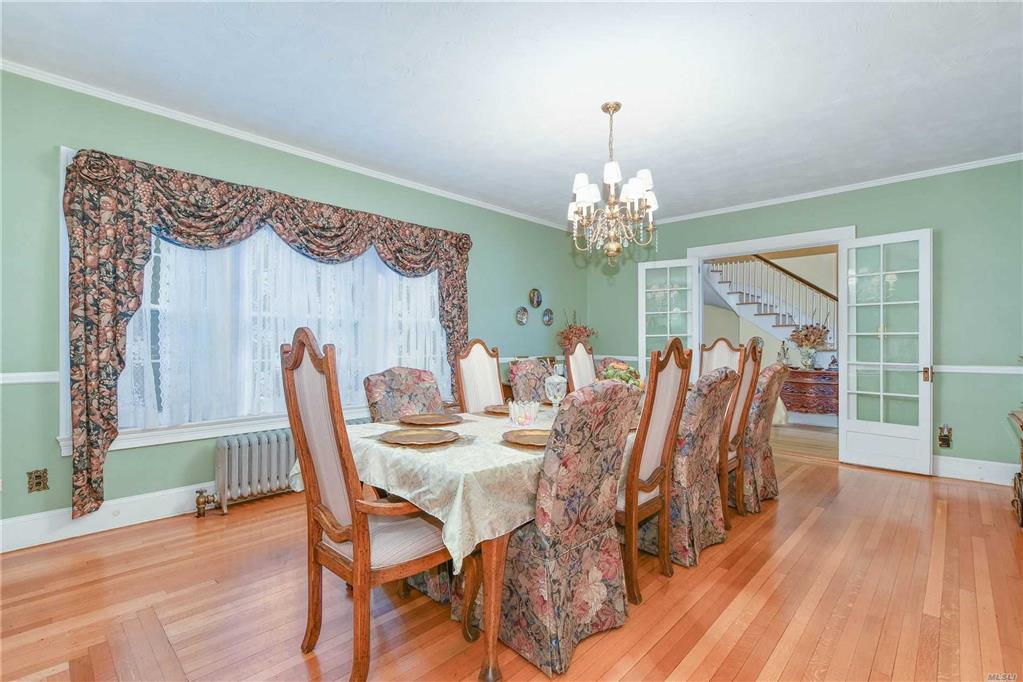 5 Kohlsaat Ct Smithtown Smithtown NY 11787