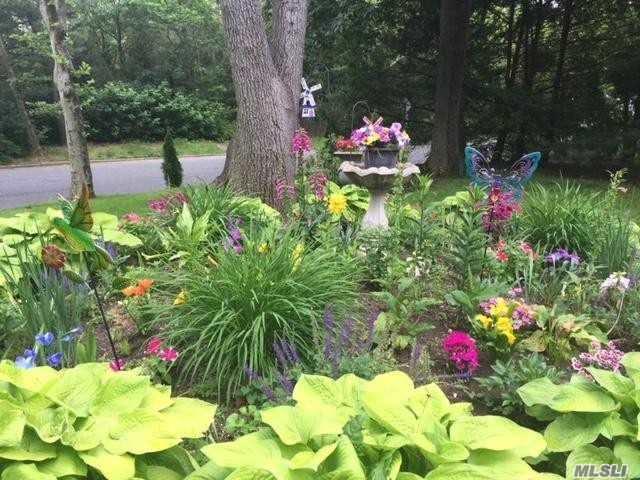 60 Gildare Dr E. Northport E. Northport NY 11731