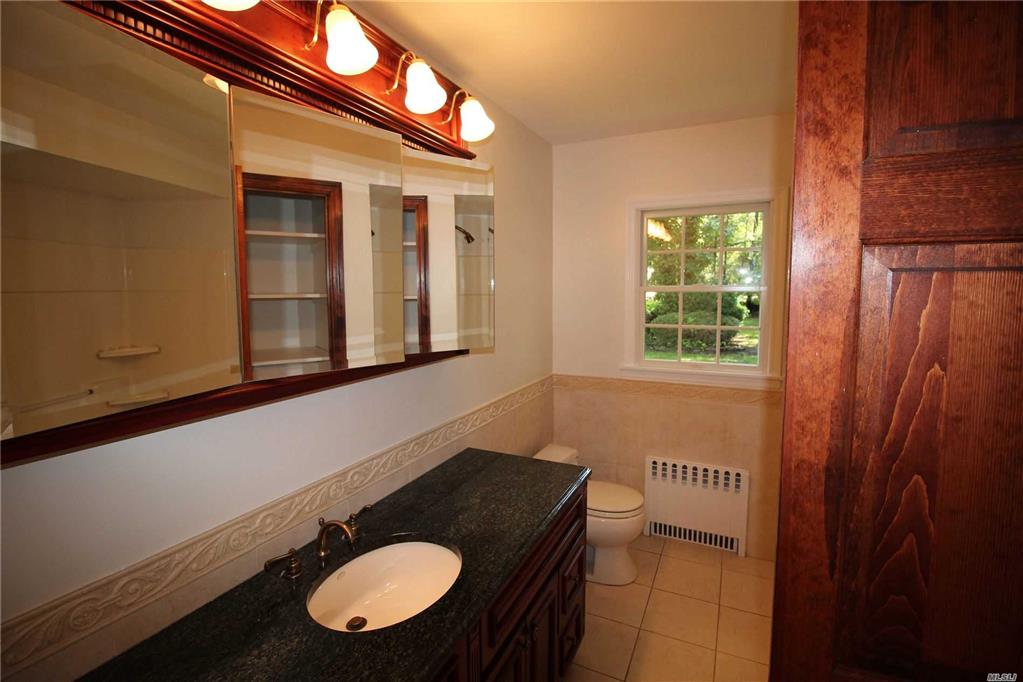 3 Cakewalk Ter Smithtown Smithtown NY 11787