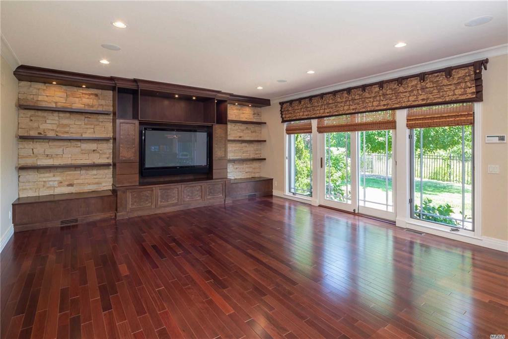 29 Holiday Pond Rd Jericho Jericho NY 11753