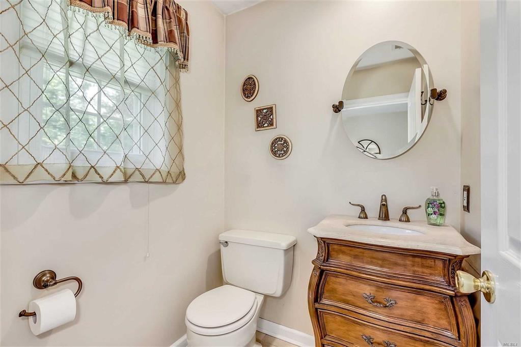 9 The Mews Mews Syosset Syosset NY 11791