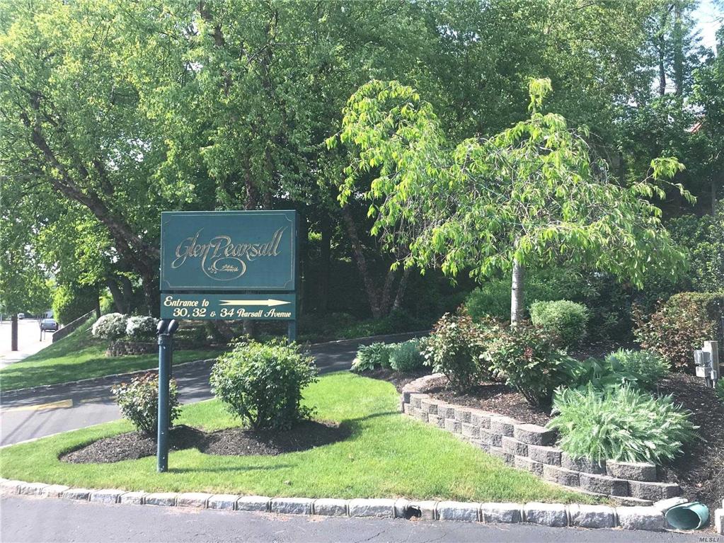 30 Pearsall Ave Glen Cove Glen Cove NY 11542