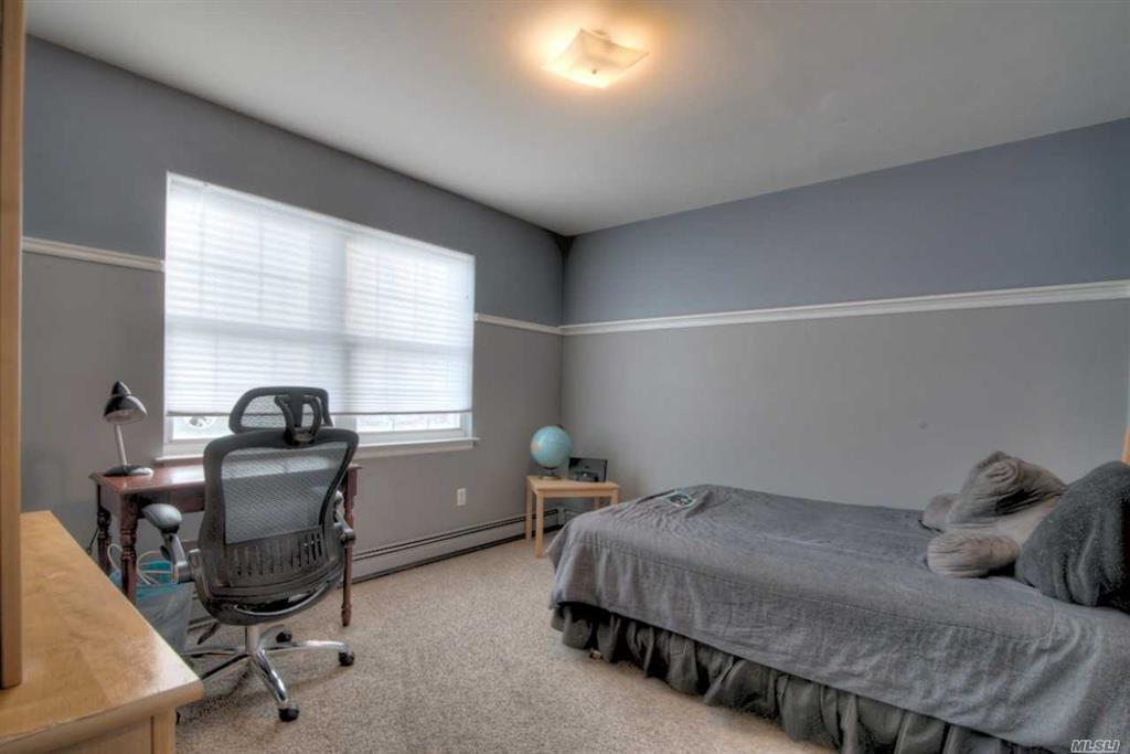 99 Tallmadge Trl Miller Place Miller Place NY 11764