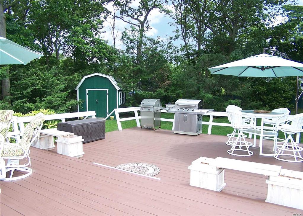 23 Valley St Ronkonkoma Ronkonkoma NY 11779