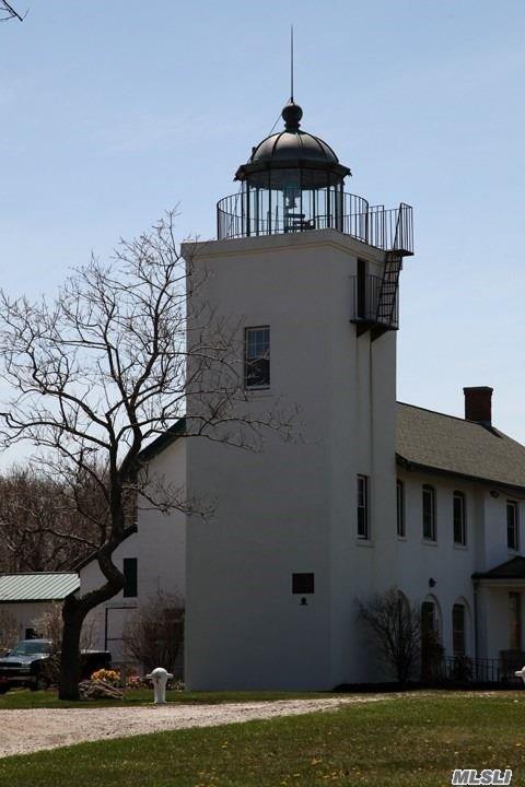 6480 Soundview Ave Southold Southold NY 11971