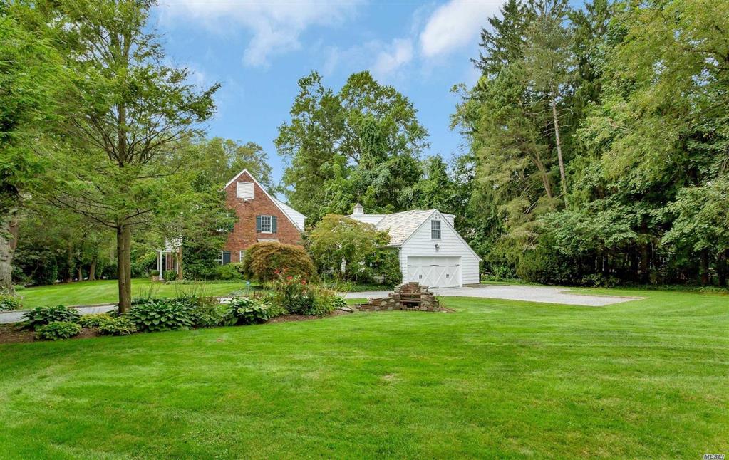 29 The Oaks Roslyn Estates Roslyn Estates NY 11576