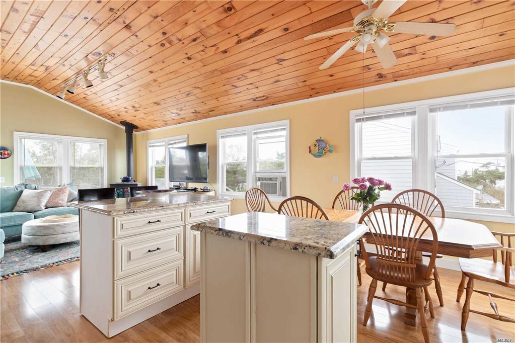 140 Pine St Kismet Kismet NY 11706