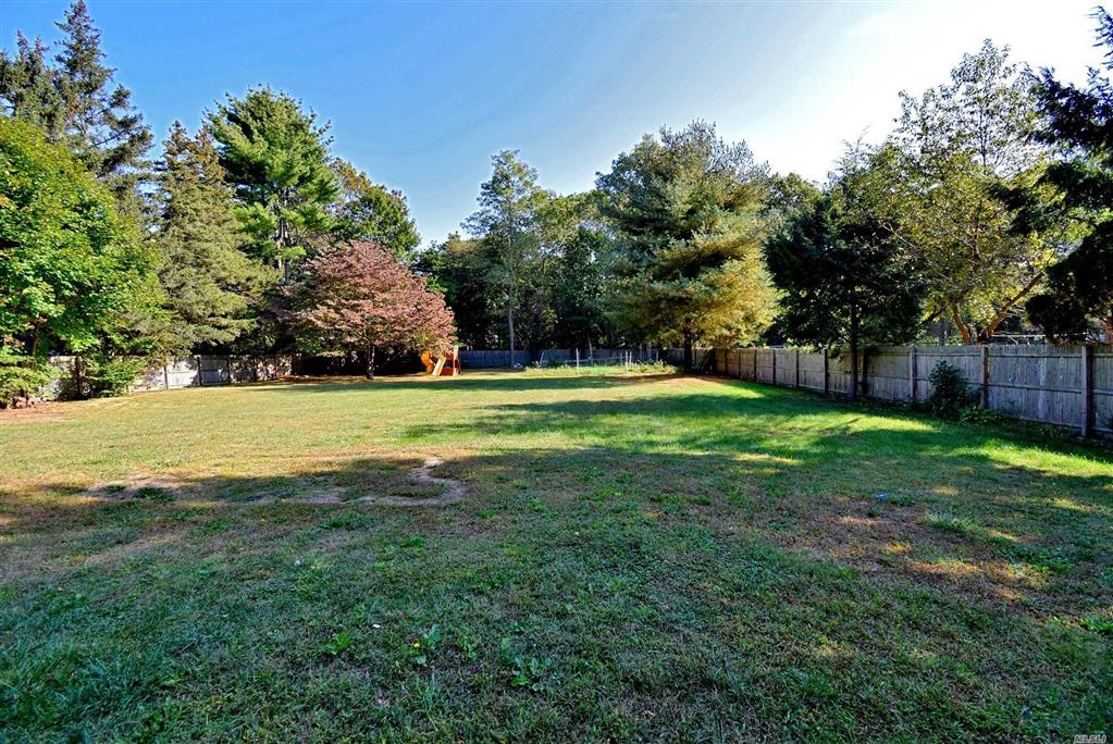 226 Dix Hills Rd Dix Hills Dix Hills NY 11746