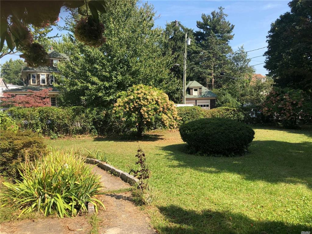 2 Brookdale Ave Out of NYC New Rochelle NY 10801