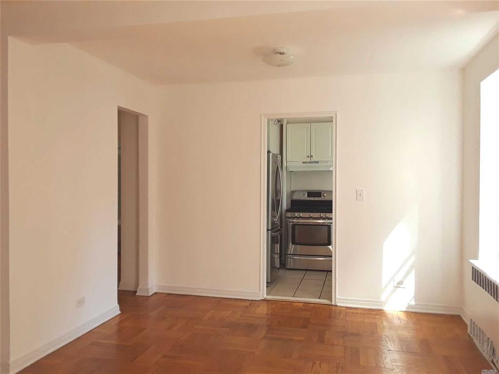 71-36 110 St Forest Hills Forest Hills NY 11375