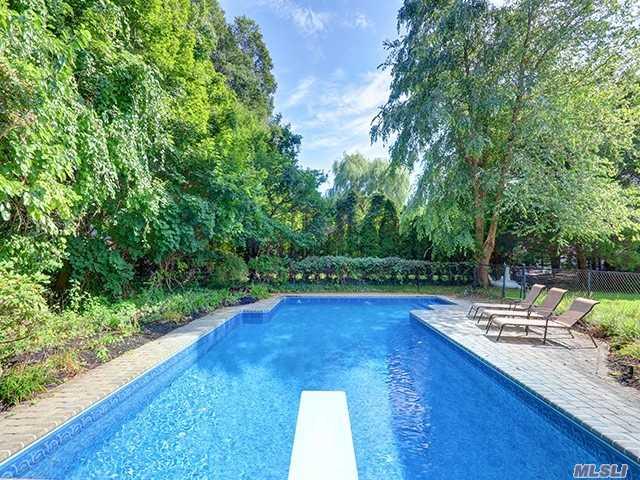 5 Kohlsaat Ct Smithtown Smithtown NY 11787
