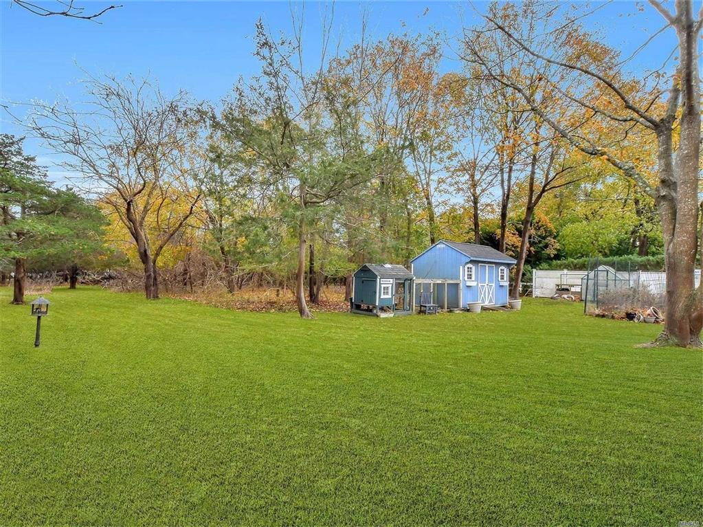 36 South Phillips Ave Remsenburg Remsenburg NY 11960