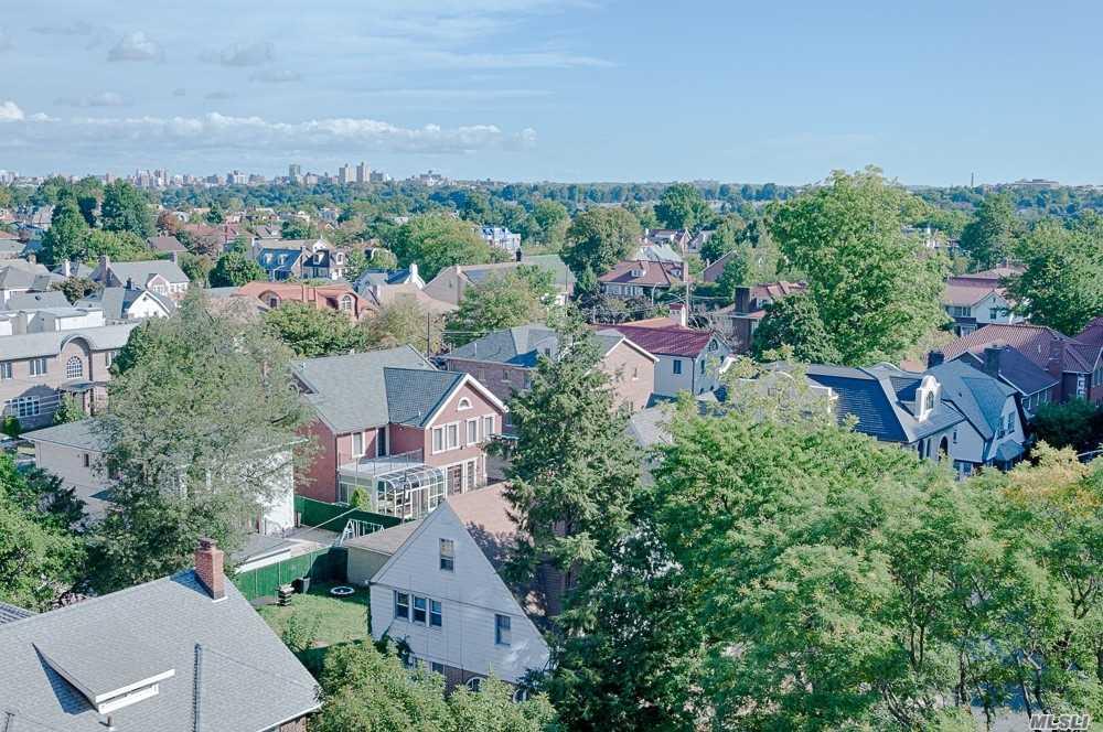 70-31 108 St Forest Hills Forest Hills NY 11375