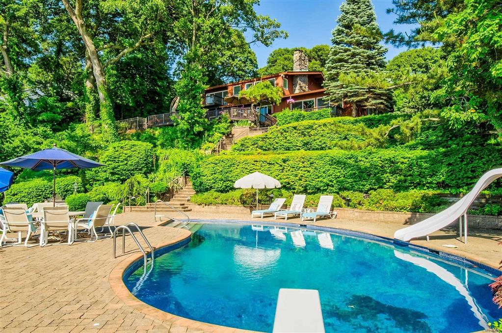 243 Little Neck Rd Centerport Centerport NY 11721