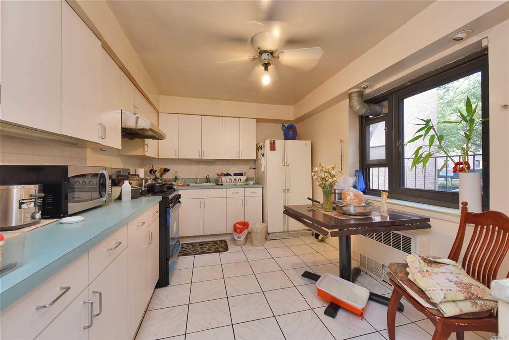 31-30 138th St Flushing Flushing NY 11354