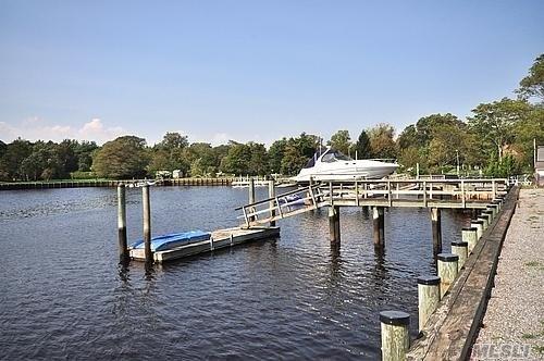 207 Everit Ave Hewlett Harbor Hewlett Harbor NY 11557