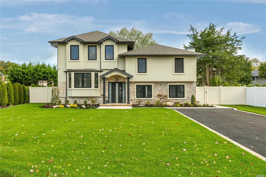 3 Evers Ct Commack Commack NY 11725