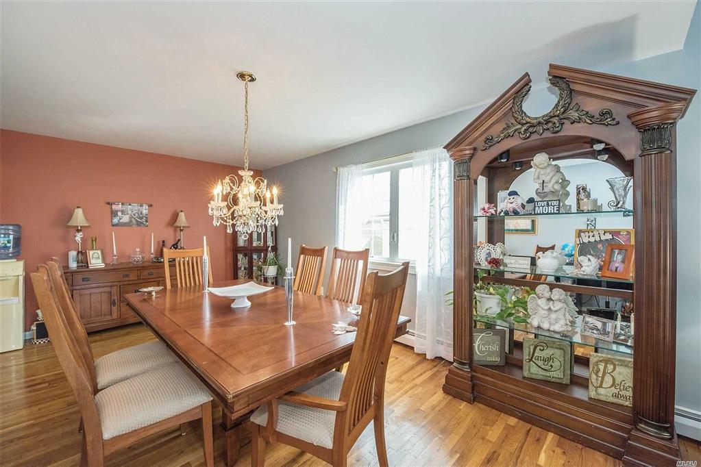 1 Berkeley Pl Massapequa Massapequa NY 11758