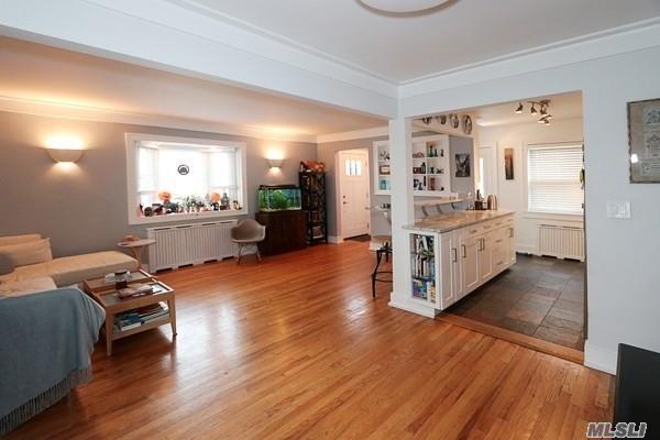 183 Brown St Mineola Mineola NY 11501