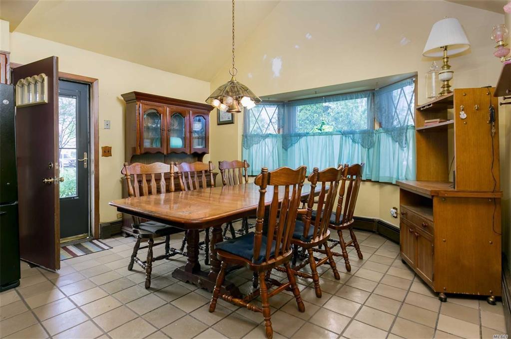 50 Anvil Ln Levittown Levittown NY 11756
