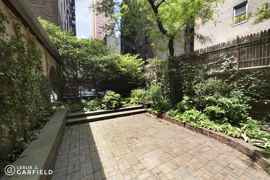 461 East 57th Street Building Sutton Place New York NY 10022