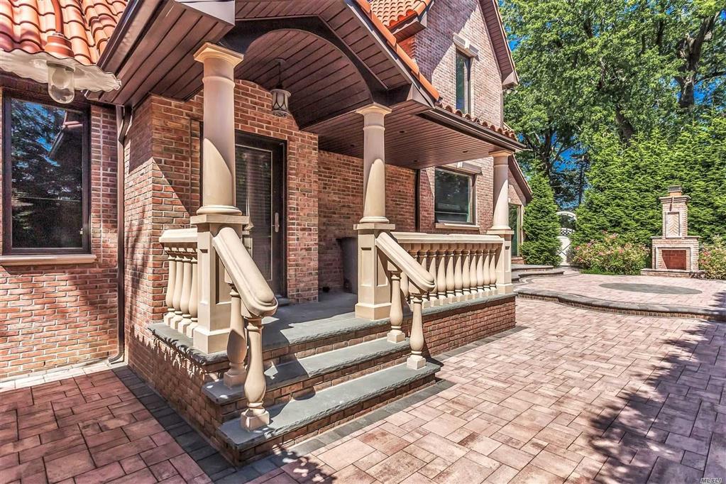 160-16 33rd Ave Flushing Flushing NY 11358