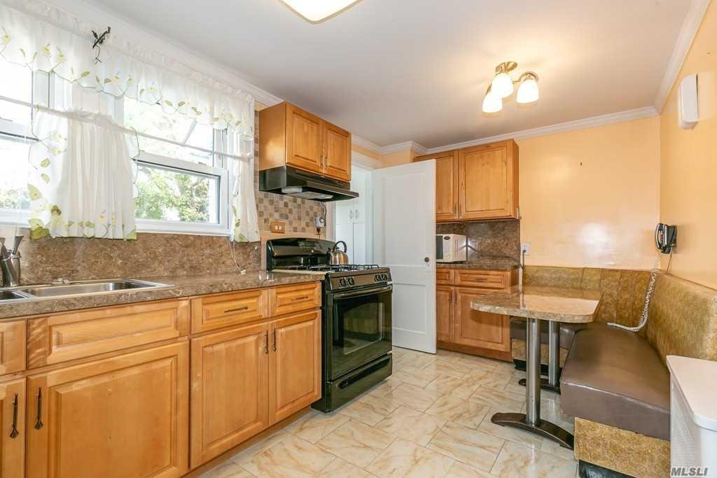 117-27 169 St Jamaica Jamaica NY 11434