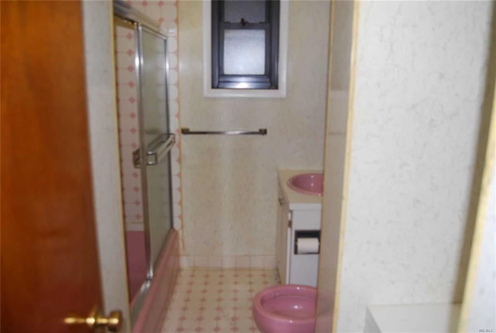 138-18 28th Rd Flushing Flushing NY 11354