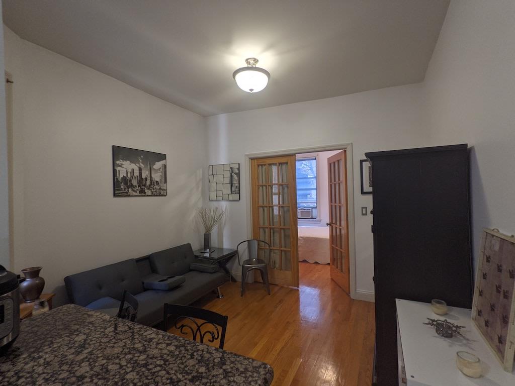 211 West 88th Street 2B Upper West Side New York NY 10024