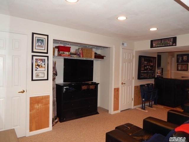16 Homecoming Pl E. Setauket E. Setauket NY 11733