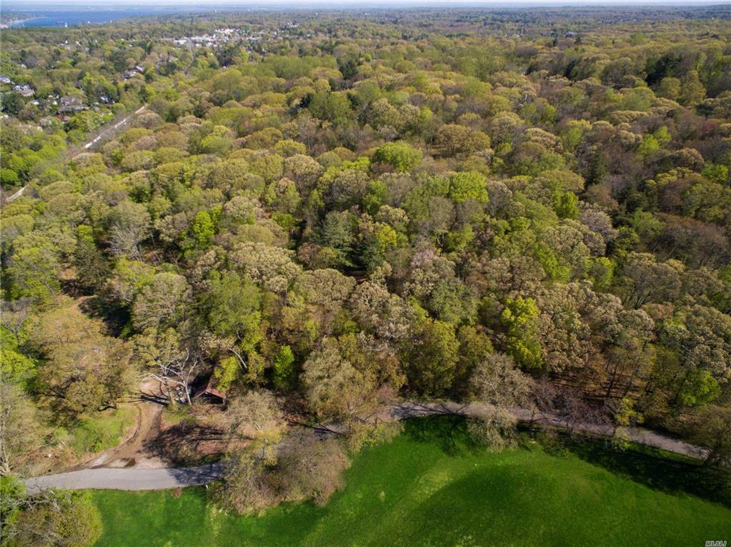 6 Stable Ln Old Westbury Old Westbury NY 11568