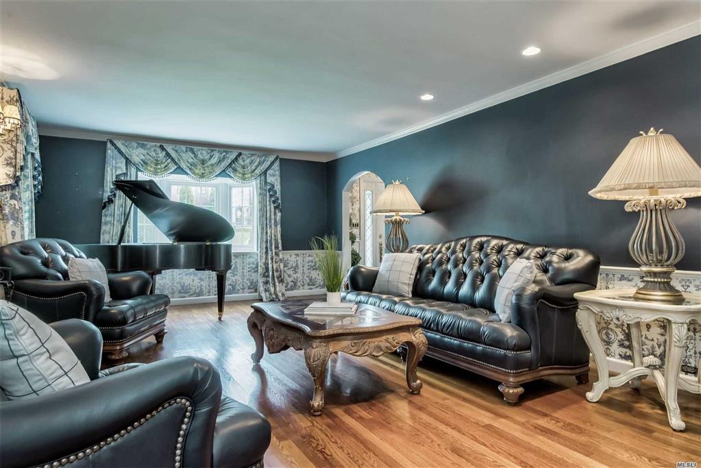 102 Castle Ridge Rd Manhasset Manhasset NY 11030