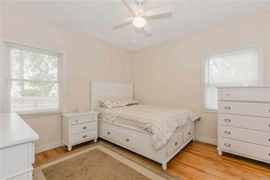 14 Locust St Aquebogue Aquebogue NY 11931