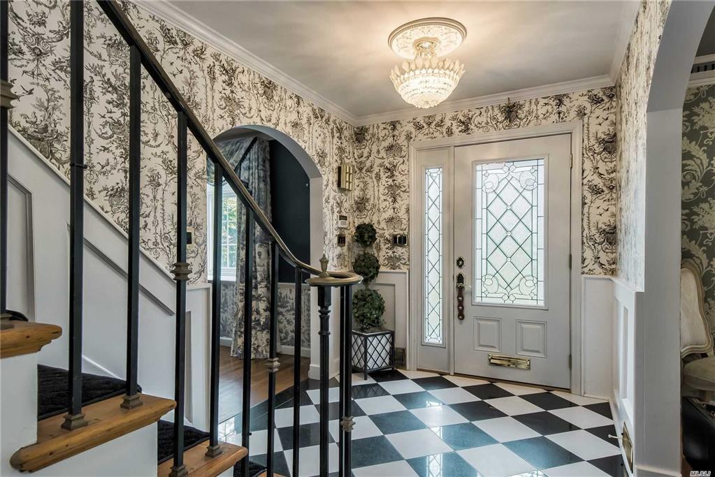 102 Castle Ridge Rd Manhasset Manhasset NY 11030