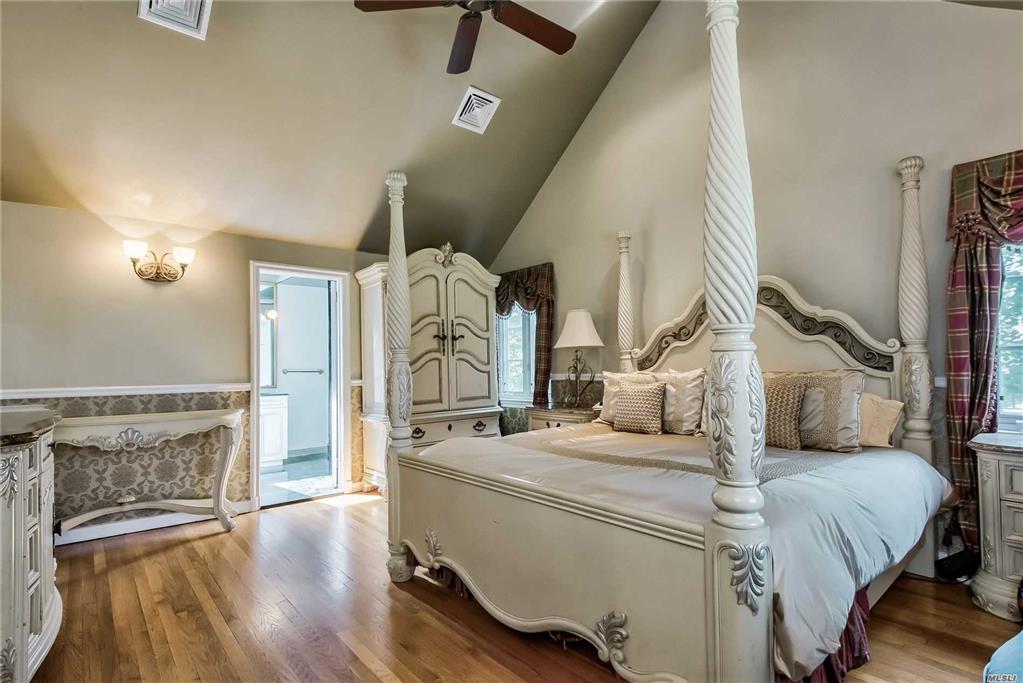 102 Castle Ridge Rd Manhasset Manhasset NY 11030