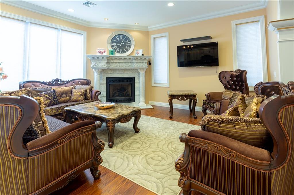 112 St George Road Richmond Town Staten Island NY 10306
