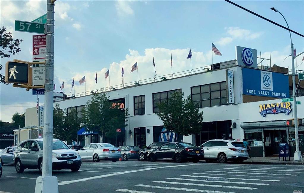 56-15 Northern Blvd Woodside Woodside NY 11377