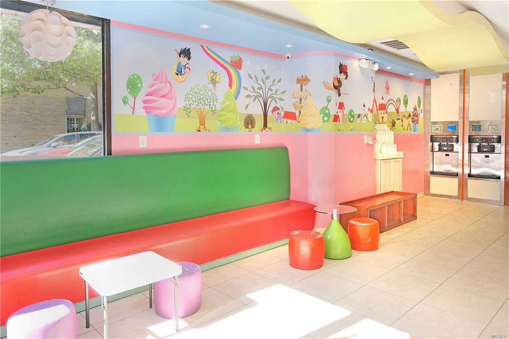 80-01 37th Ave Jackson Heights Jackson Heights NY 11372