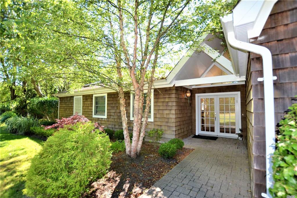 13 Old Mill Ln Remsenburg Remsenburg NY 11960 R Hamptons