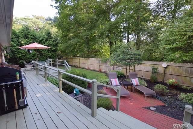 31 Bay Rd Brookhaven Brookhaven NY 11719