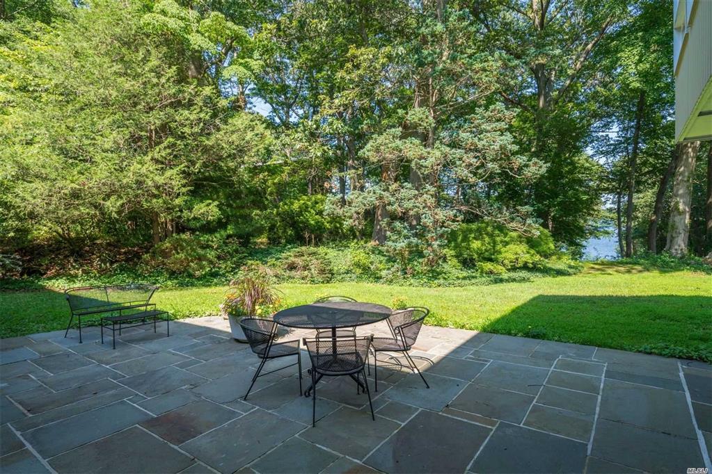 20 Tennis Court Rd Cove Neck Cove Neck NY 11771