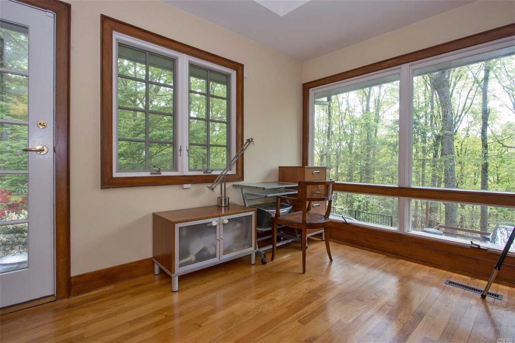 23 Glendale Dr Oyster Bay Cove Oyster Bay Cove NY 11771